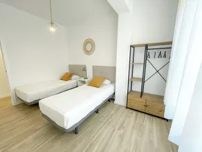 Apartamentos Zaragoza Gran Vía 3000 - Værelse