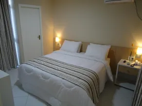 Serra Plaza Hotel - Habitación