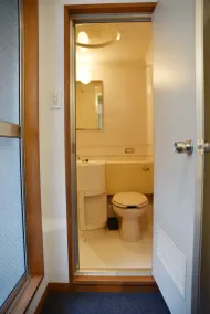 Tomarigi Hostel - Bathroom