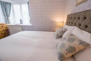 Forest Side Guest House - Room