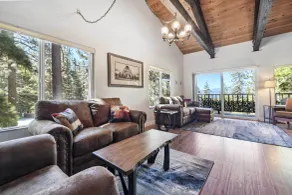 10 Mi to Palisades Tahoe! Condo w/ Game Room - Interiør