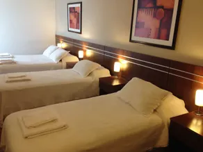 Hotel America - Room