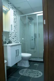 Penevski's Place in Strumica - Badezimmer
