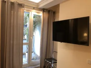 Park Apart Hotel Gatower Str. - Televisione