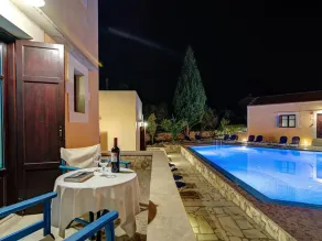 Group Accomodation, Heliopetra Studios And Houses - Pool