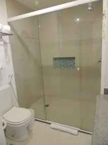 Quality Suites Alphaville - Bathroom