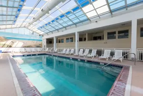 Watson's Regency Suites - Piscine