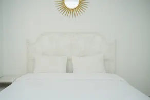 Strategic and Homey 2BR at Puri Garden Apartment near Mall By Travelio - Zimmer