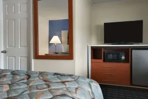 Days Inn by Wyndham - Cape Cod - Chambre