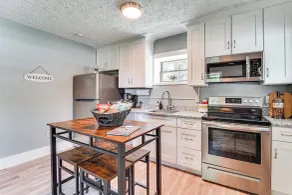 Hike to Fire Tower! Monterey Cabin on 4 Acres - Innenbereich