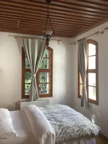 Athena Pension - Camera