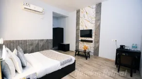 Nandan Retreat 4-Star Hotel & Luxury Villas Near Prem Mandir, Vrindavan - Chambre