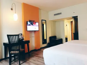 Mercure Surabaya Grand Mirama - View from room