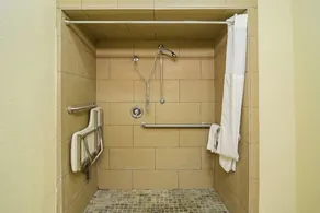 Comfort Inn San Antonio Northeast - Bathroom