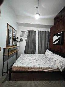 Luxurious and Cozy Condo in Quezon City with City View - Chambre