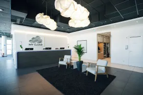 MY CLOUD Transit Hotel - Guests with international flight only! - Reception