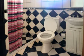 Elefante Rosa Hostel - Bathroom