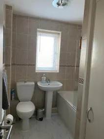 1 Bedroom Ground Floor Apartment St Neots Riverside Park Area - Badrum