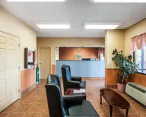 Econo Lodge Inn & Suites Tuscaloosa I-20 - Hall