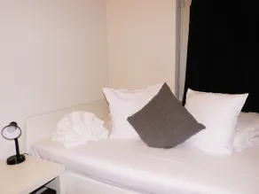 INSIDE Five - Chambre