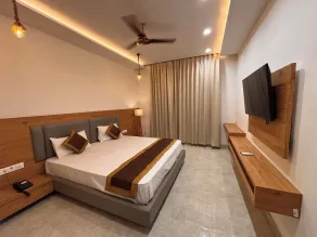 Raghuvar Hotel and Resto - Chambre