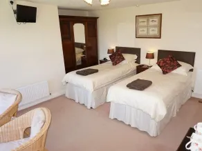Leworthy Farmhouse Bed and Breakfast - Habitación