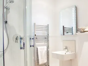 The Victoria Inn - Bathroom