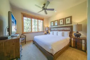 Settlers Creek 6514 by SummitCove Lodging in Colorado - Room