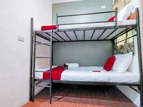 RedDoorz near KCC Mall Gensan - Chambre