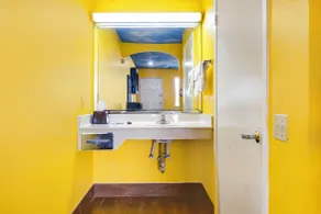 Hotel O Luxury Inn Channelview Baytown I-10 - Salle de bain
