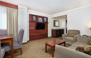 Holiday Inn University Plaza-Bowling Green by IHG - Chambre
