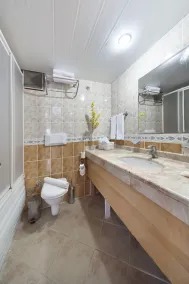 Golden Age Crystal Bodrum - All inclusive - Badezimmer