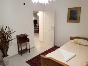 Rent Holding - Room