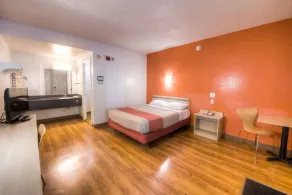 Motel 6-Niantic, CT - New London - Room