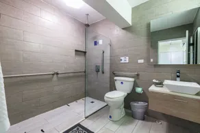 Avila Guesthouse - Badezimmer