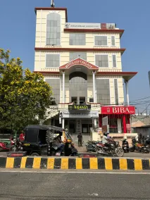 Hotel City Palace - Fachada del alojamiento