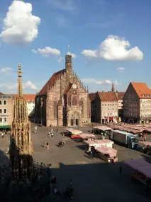 Sorat Hotel Saxx Nürnberg - Vue de la chambre
