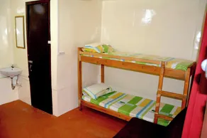 Iloilo Paraw Beach Resort - Room