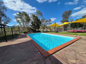 Bonnie Doon Caravan Park - Piscina