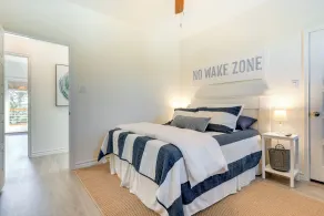Canyon Lake Home Rental: Boating, Patio & More! - Intérieur