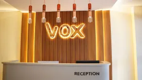 Vox Holiday - Resepsjon