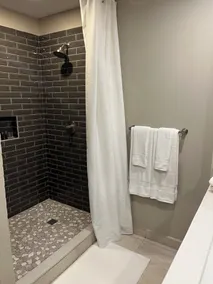 The Palms - Bathroom