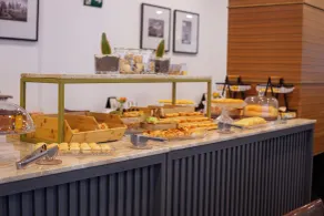 Metropolitan Hotel - Restaurant