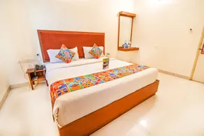 Treebo Sam Residency - Room