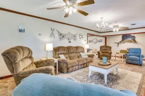 Fish & Explore: Serene Home on Bayou Petit Caillou - Innenbereich
