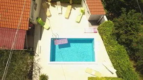 South Wing Apartment - Pool
