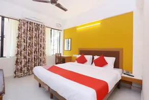 OYO 8220 Hotel Ganesh - Chambre