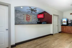 Red Roof Inn Columbus, MS - Rezeption