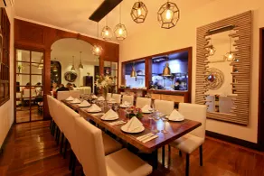 The Bourke Hotel - Restaurant