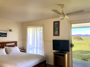 Promhills Cabins - Room